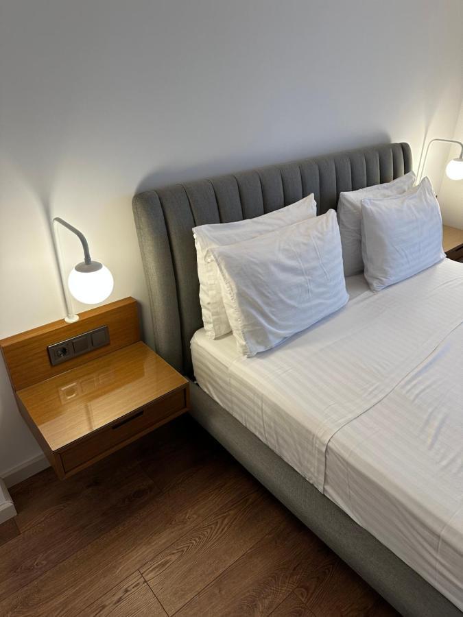 Rustemi Aparthotel Sarandë Exterior foto